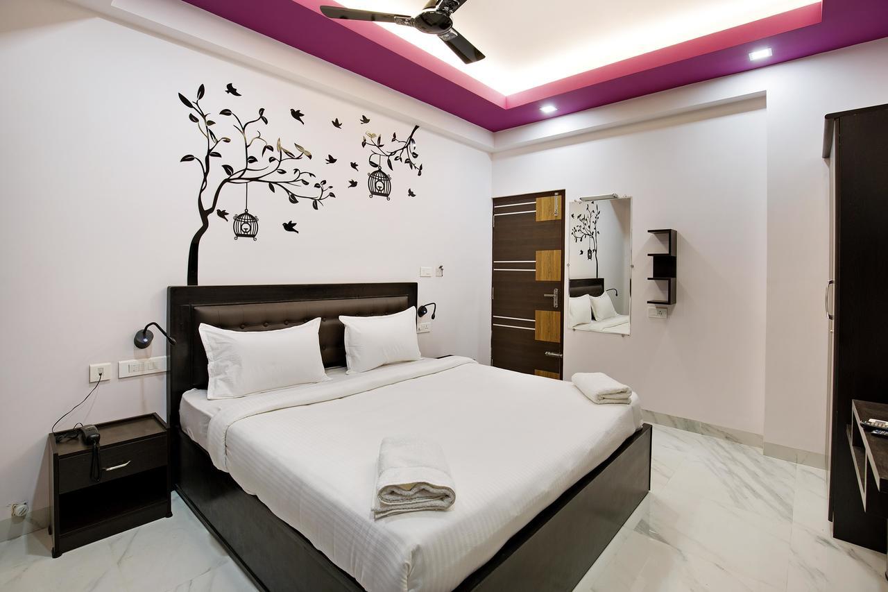 Crystal Lake Suites Коимбатур Экстерьер фото